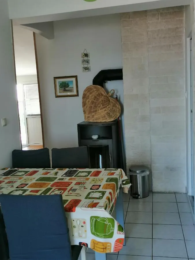 Bruno Apartman Apartment Selce